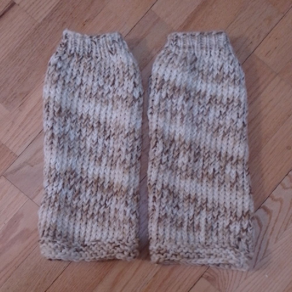 HandKnit Leg Warmers 80s Retro Cabin Cozy Tan And Cream